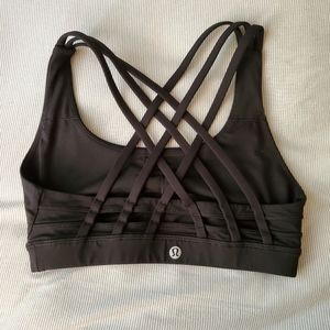 Lululemon Size 4 Black Extra Strappy Energy Bra